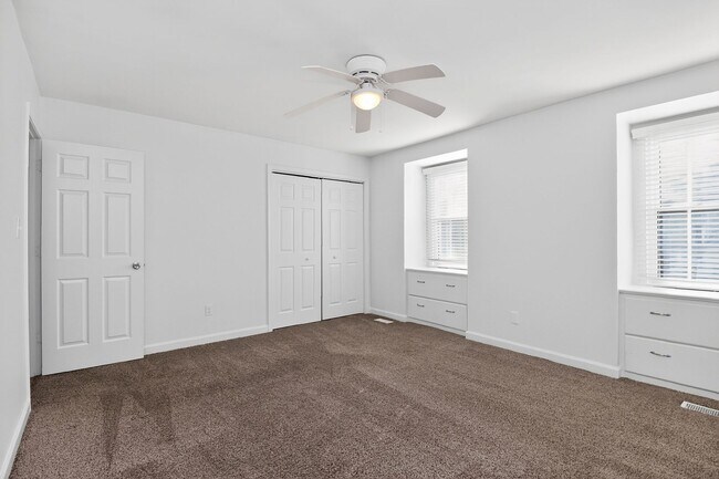 Building Photo - 1819 Sabrina Ct