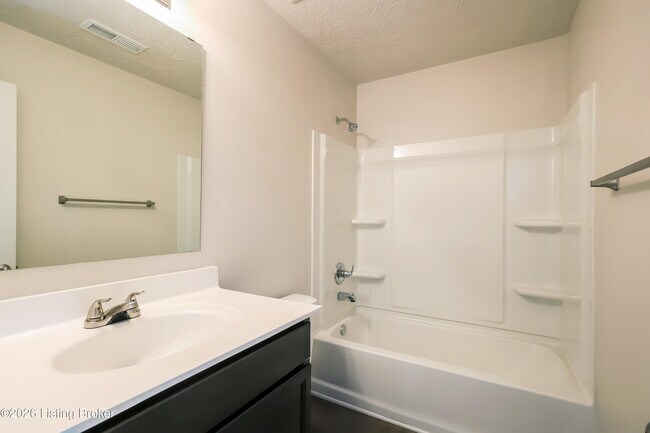 Building Photo - 8421 Warbler Br Wy