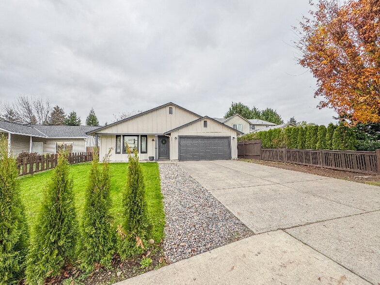 Building Photo - 12502 NE 19th St