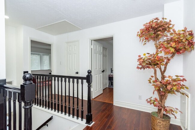 Building Photo - 1423 Sweet Grass Trail