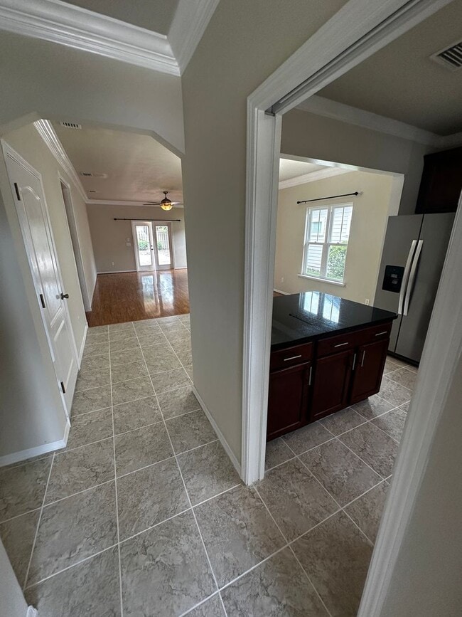 Building Photo - Longleaf 3/2 House