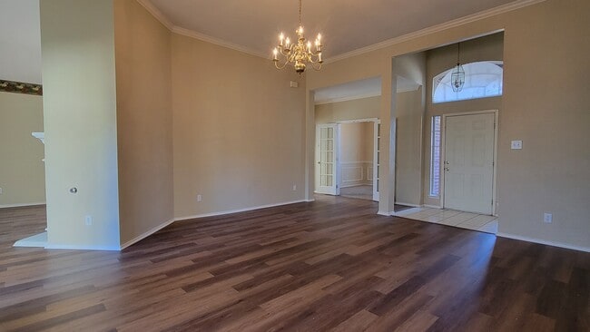 Building Photo - 1606 Jennifer Dr