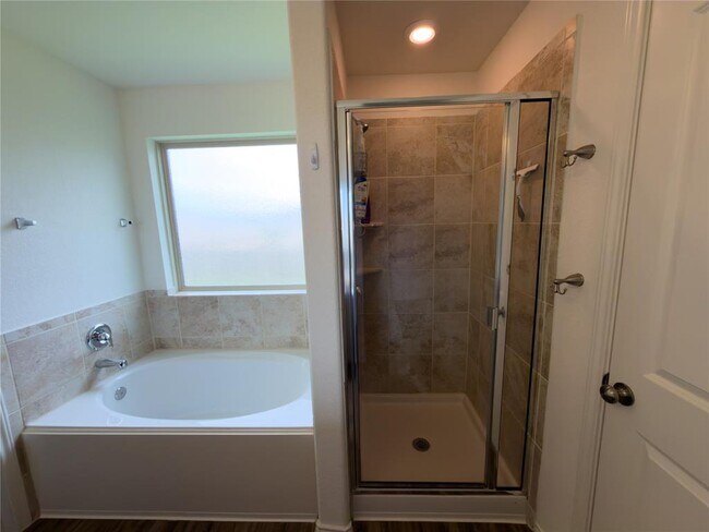 Building Photo - 21417 Wilmiller Ln