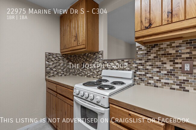 Building Photo - Des Moines 1 bed with view of Puget Sound