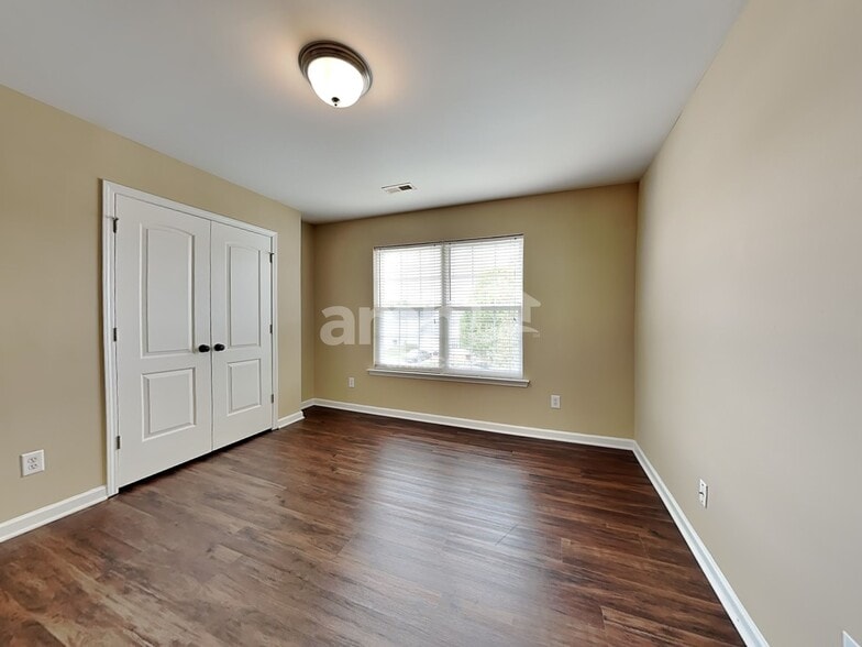 Building Photo - 2308 Sage Crossing Rd