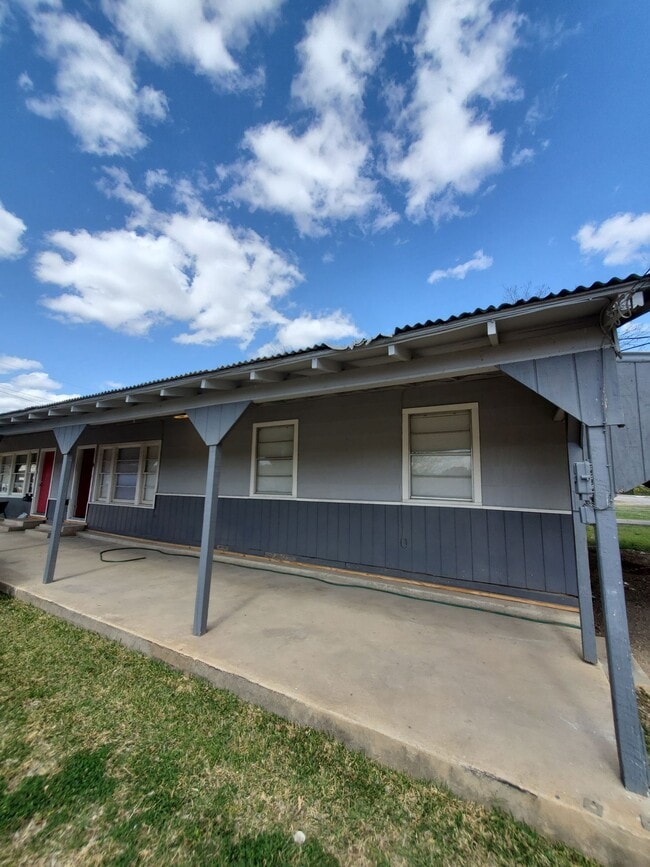 Building Photo - Beautiful 3-Bed Home in Schertz!
