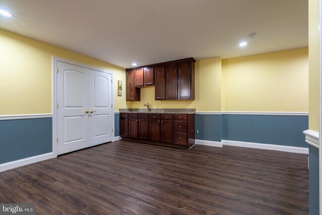 Building Photo - 576 Championship Dr
