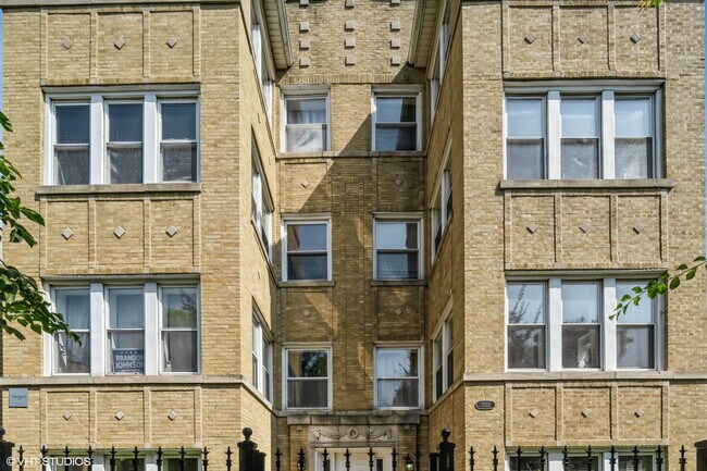 Primary Photo - 3510 W Palmer St