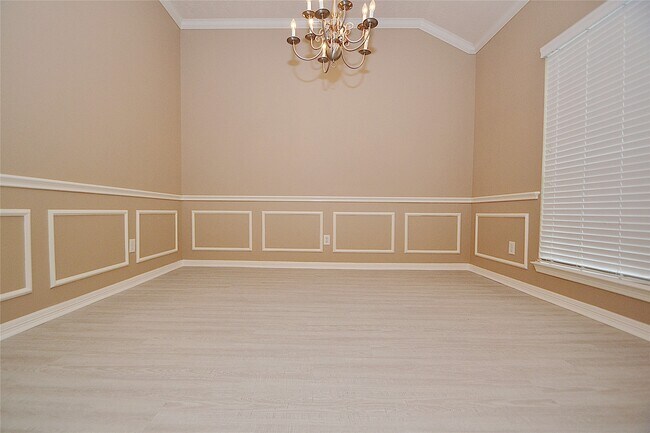 Building Photo - 19222 Aquatic Dr