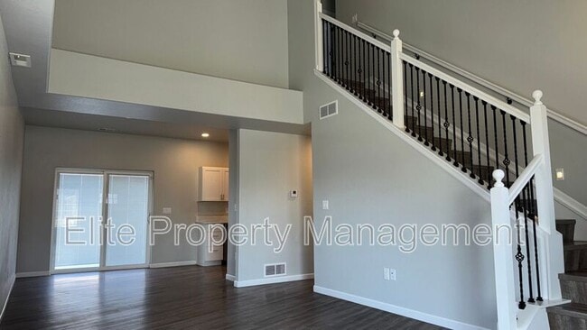 Building Photo - 3137 W 18th St