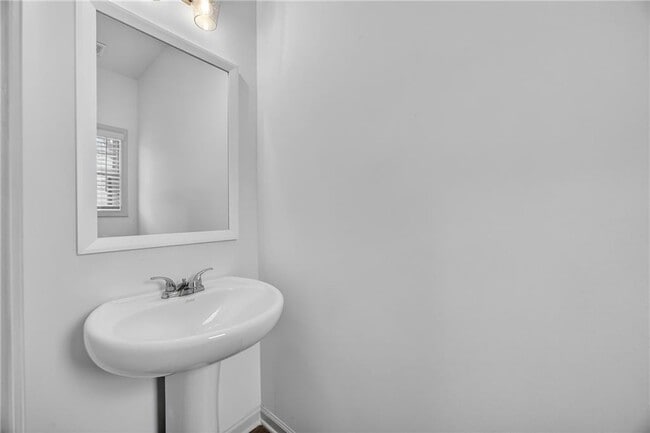 Building Photo - 7016 Fringe Flower Dr