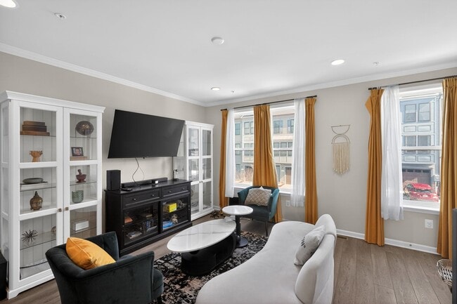 Building Photo - 10321 Vista Meadow Way