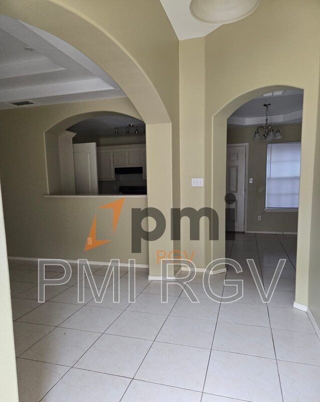 Building Photo - 1513 Acme Ln