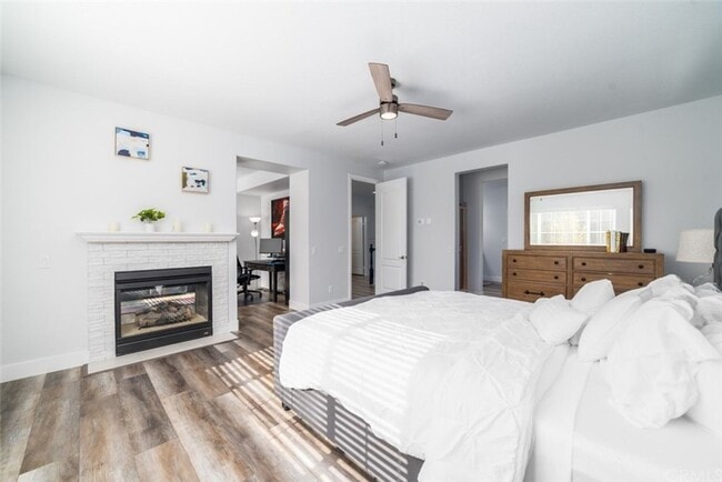 Building Photo - Beautiful Tuscany Hills 5 Bedroom Home