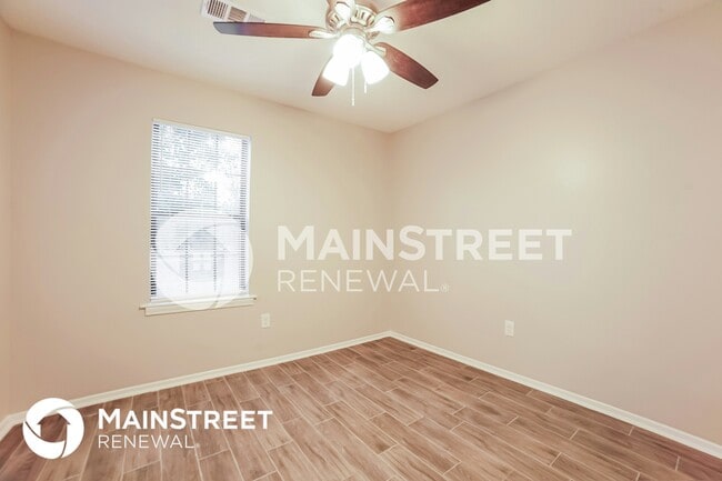 Building Photo - 5325 Longwood Cove