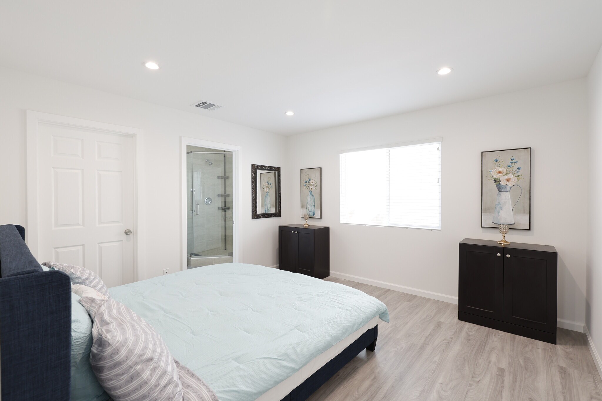 Building Photo - 18623 Bryant St