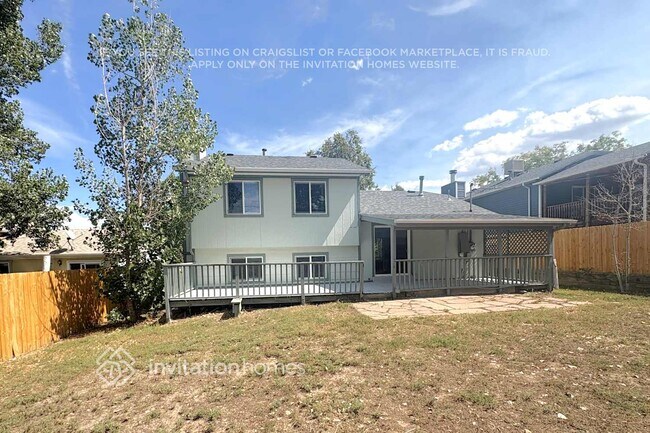 Building Photo - 227 Poppy St