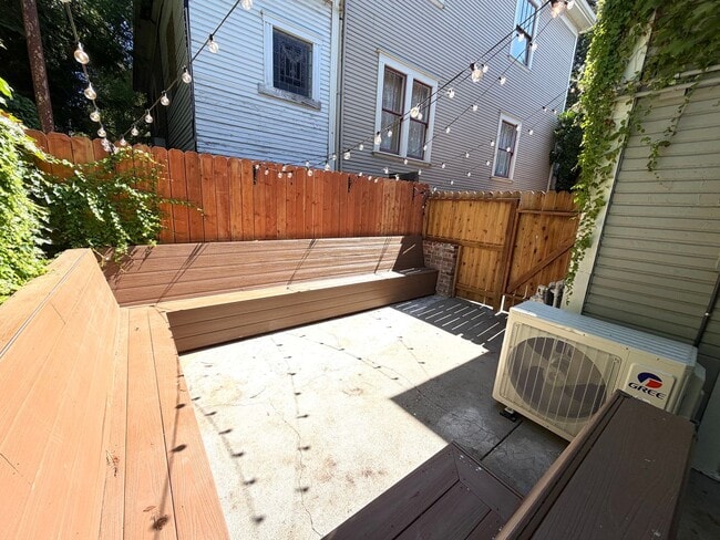 Building Photo - Beautifully Renovated Midtown Sacramento Apartment with Private Backyard Patio!