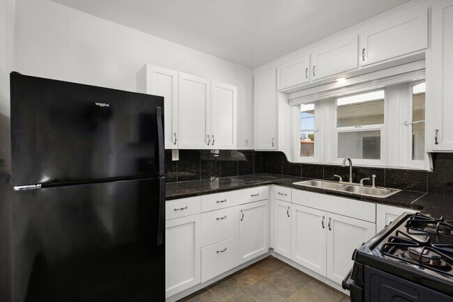 Building Photo - 4715 Soria Dr