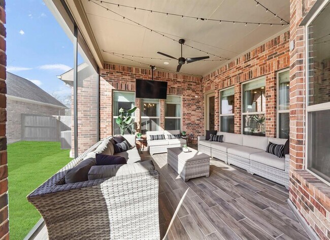 Building Photo - 5519 Caper Shores Ln