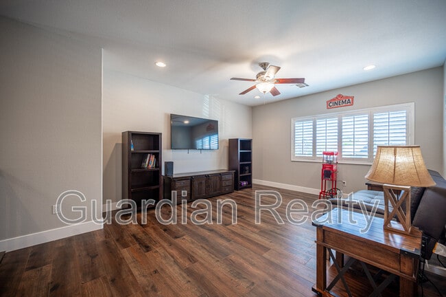 Building Photo - 11112 Pine Greens Ct