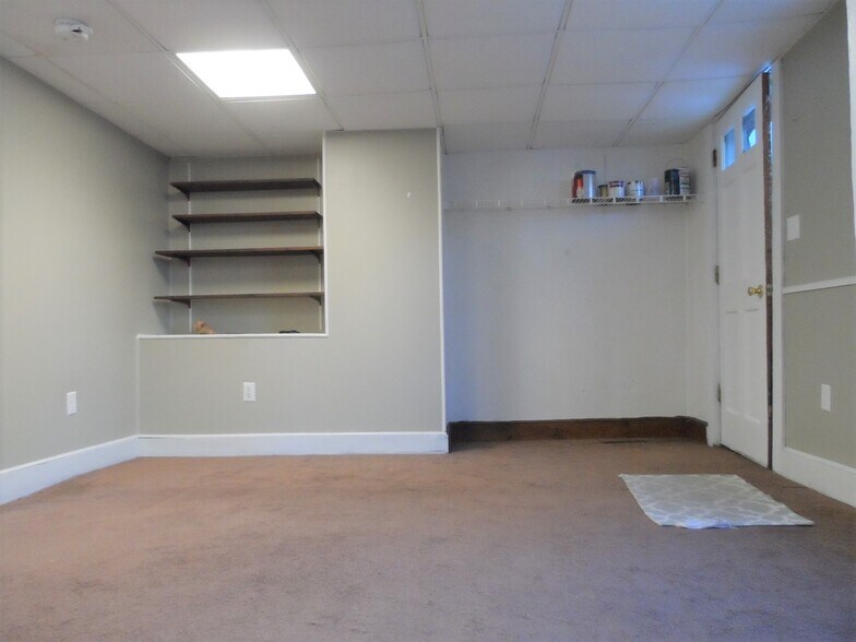 Building Photo - 130 Park St