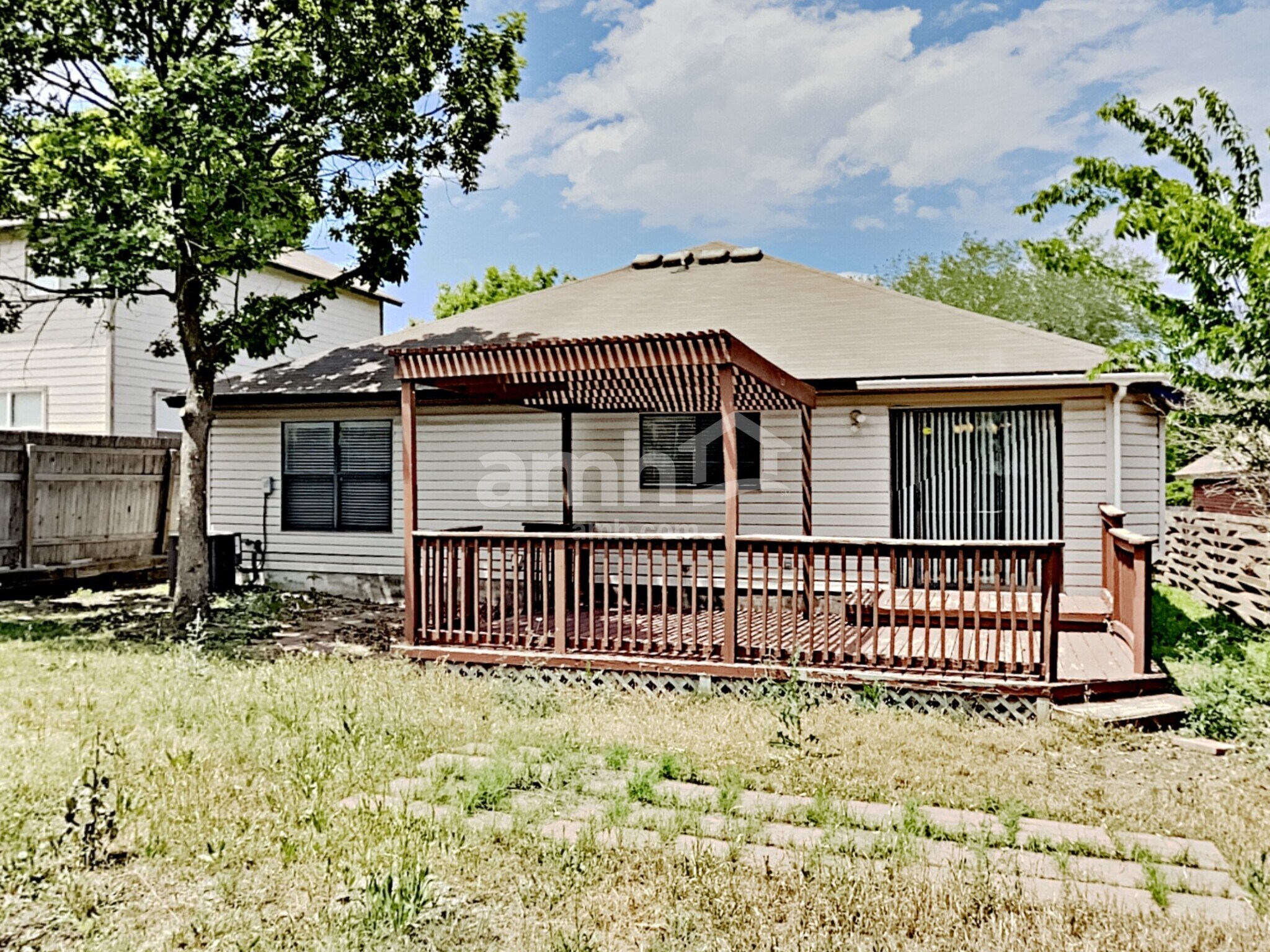 Building Photo - 7206 Knights Haven