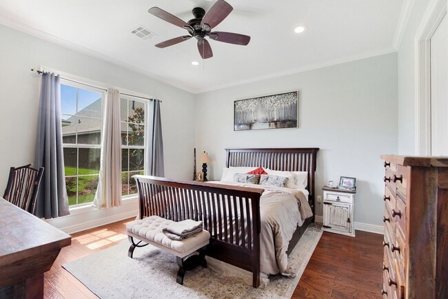 Building Photo - Home for Lease