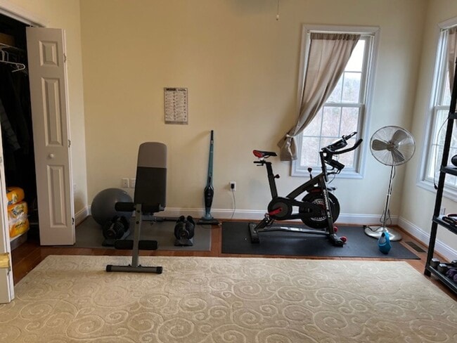 Building Photo - Single Family Home with Breathtaking Views