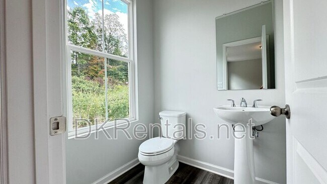 Building Photo - 1479 Creekside Cir NW