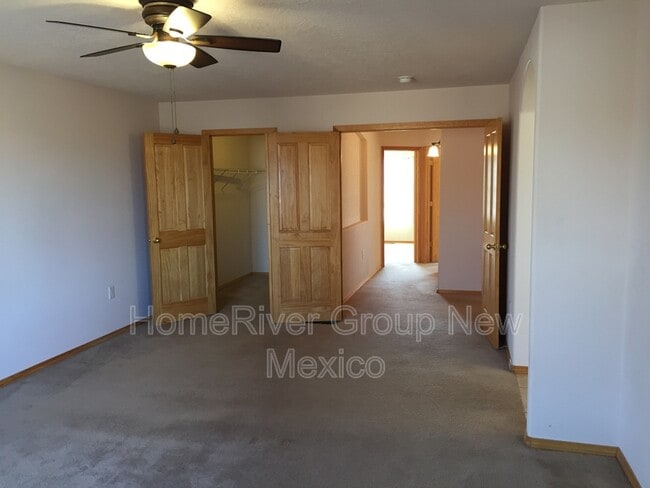 Building Photo - 828 Kipuka Dr NW