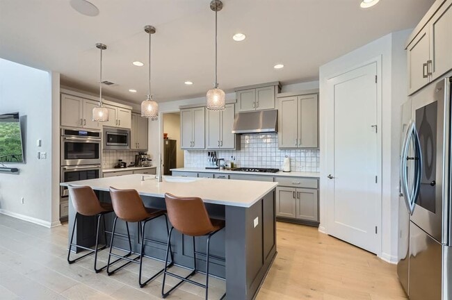 Building Photo - 1209 Brasano Pl