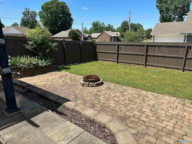 Building Photo - 101 Fawn Forest Dr