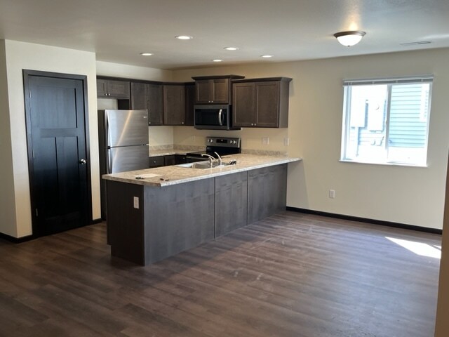 Building Photo - 313 Post Oak Dr