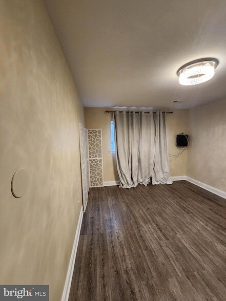 Building Photo - 8030-8000 Ditman St