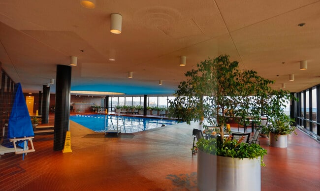Building Photo - 155 N Harbor Dr