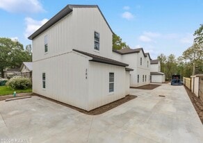 Building Photo - 204 Romero St