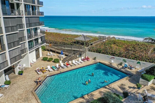 Building Photo - 9650 S Ocean Dr