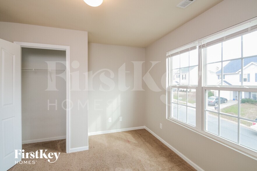 Building Photo - 513 Ellingsworth Ln