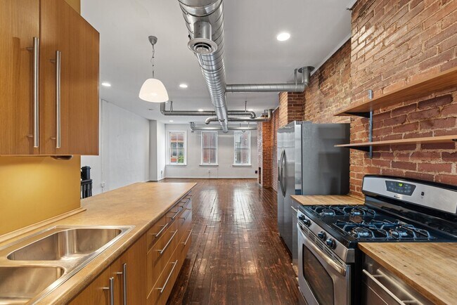Building Photo - 5169 Butler St