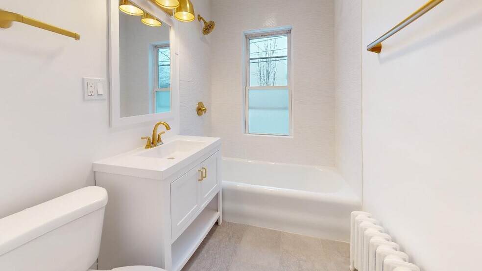 Building Photo - 58 Wilbur St