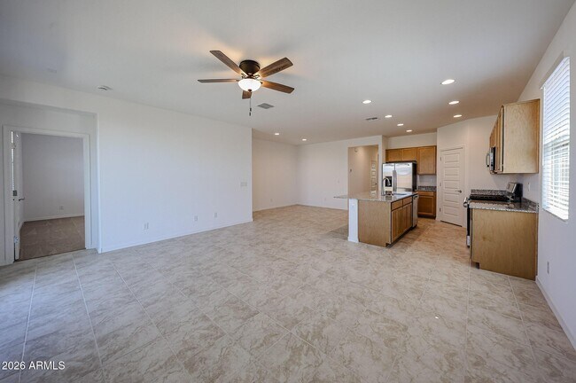 Building Photo - 26134 N 170th Ave