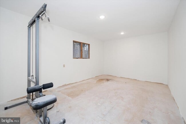 Building Photo - 119 Stoney Ridge Rd