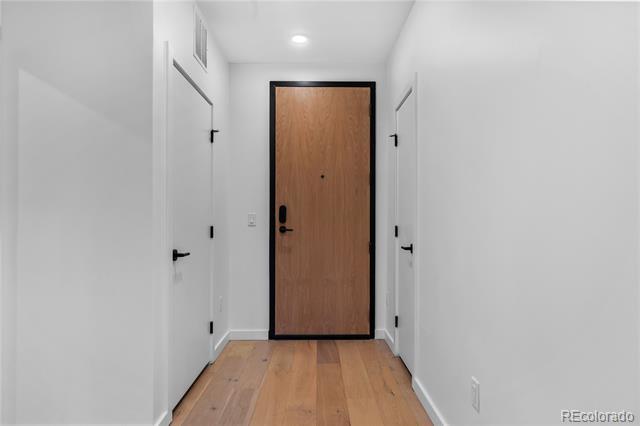 Building Photo - 1601 Park Ave