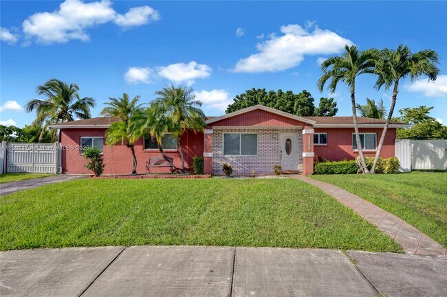 Building Photo - 26750 SW 124th Ave