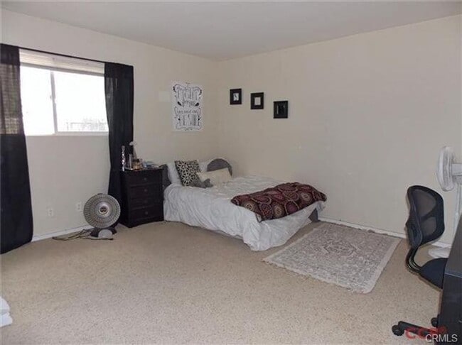 Building Photo - Off of Highland Drive close to cal poly! Approx 2000 feet to Highland Drive Cal Poly Entrance!