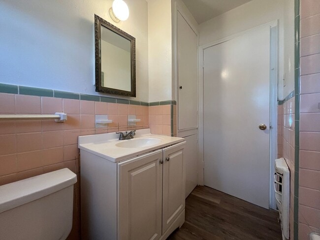 Building Photo - Three Bedroom in Collier Subdivision!!