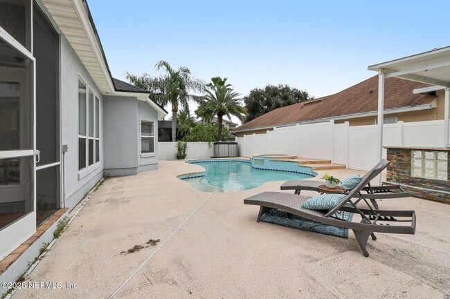 Building Photo - 10008 Sifton Ct