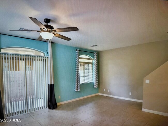 Building Photo - 2150 W Alameda Rd