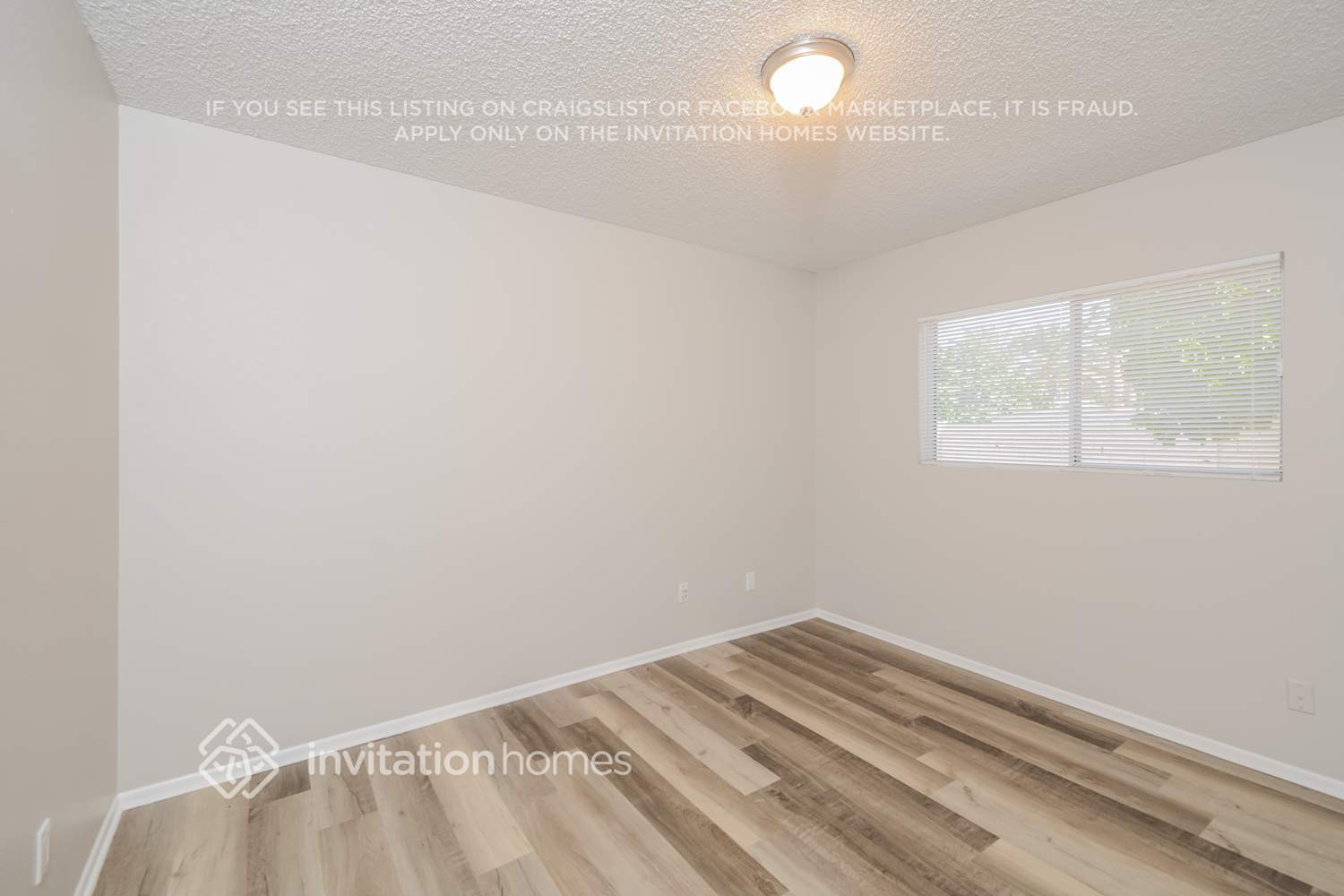 Building Photo - 5220 W Harmont Dr
